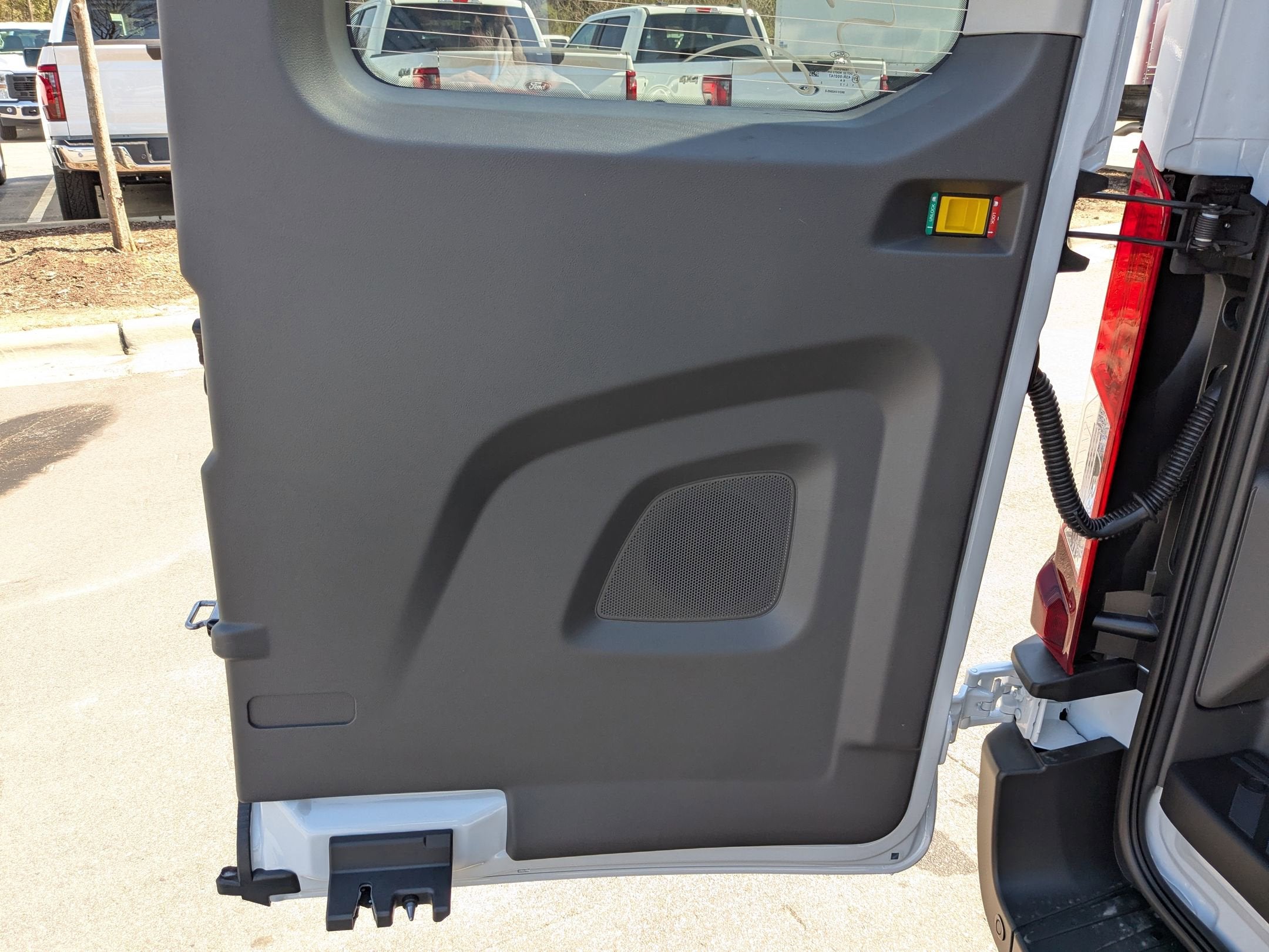 2026 Ford Transit Passenger Wagon XLT