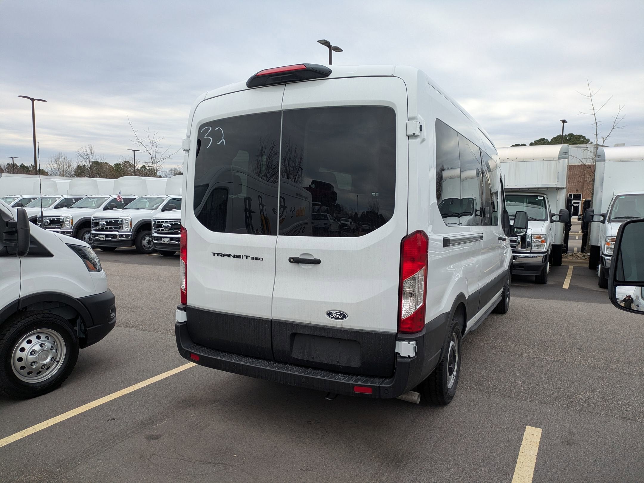 2026 Ford Transit Passenger Wagon XL