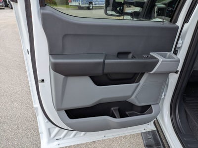 2025 Ford Super Duty F-550 DRW XL