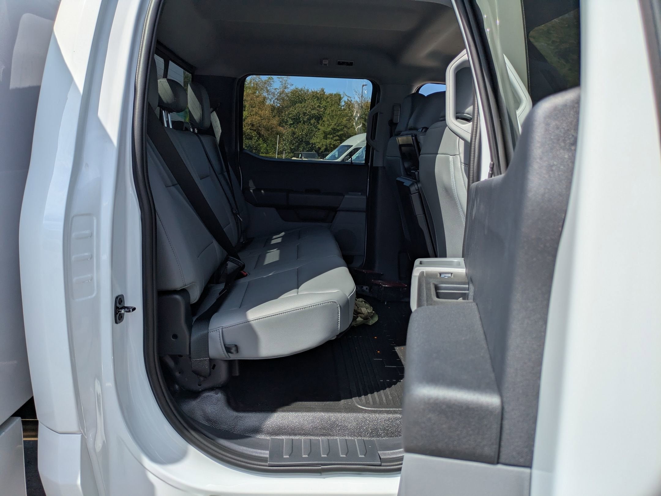 2025 Ford Super Duty F-550 DRW XL