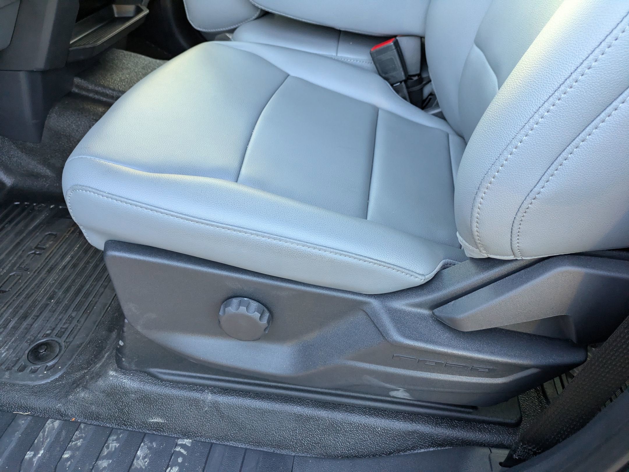 2025 Ford Super Duty F-550 DRW XL