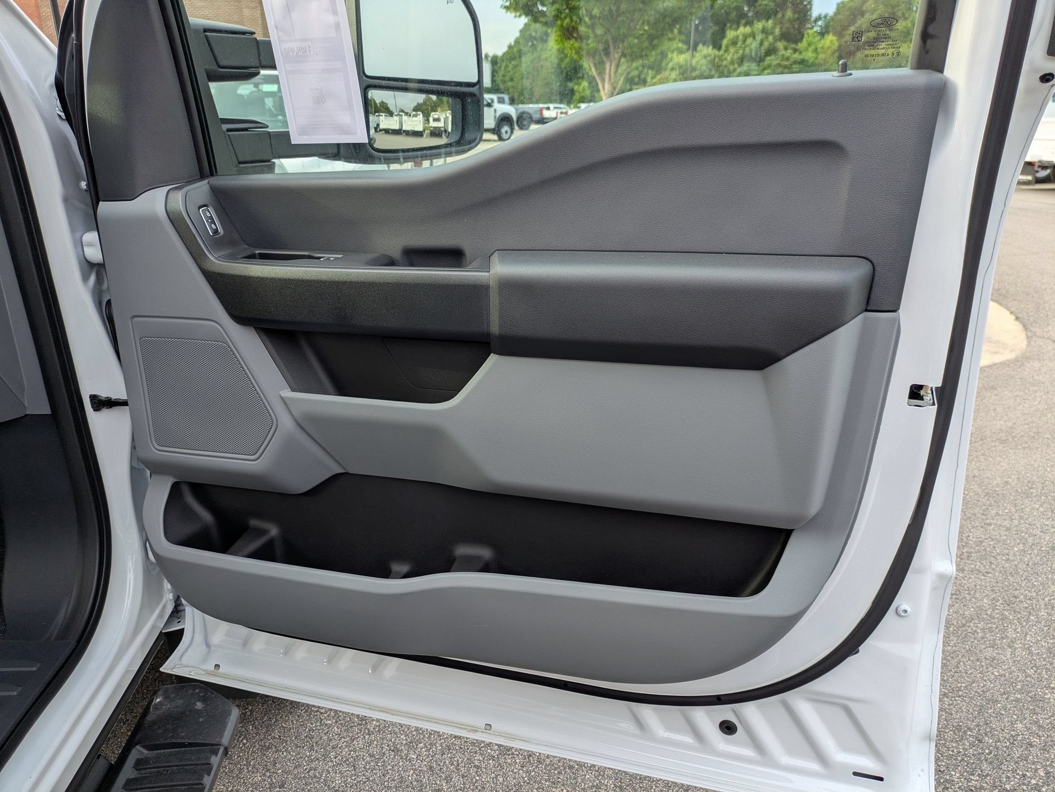 2026 Ford Super Duty F-550 DRW XL