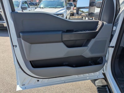 2026 Ford Super Duty F-550 DRW XL