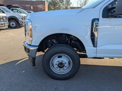 2026 Ford Super Duty F-350 DRW XL