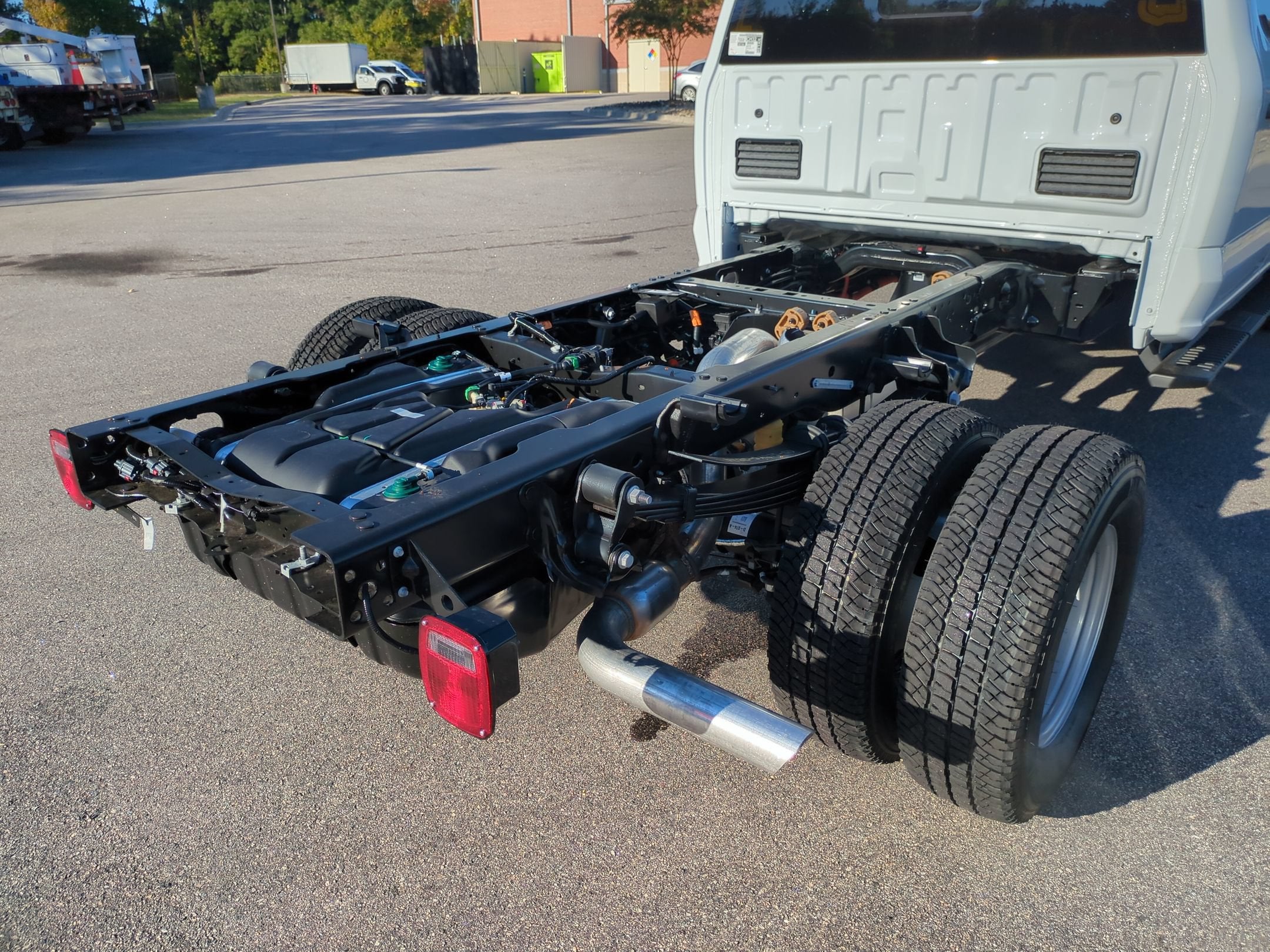 2027 Ford Super Duty F-350 DRW XL