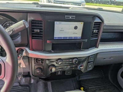 2026 Ford Super Duty F-350 DRW XL