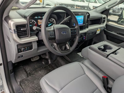 2026 Ford Super Duty F-350 DRW XL