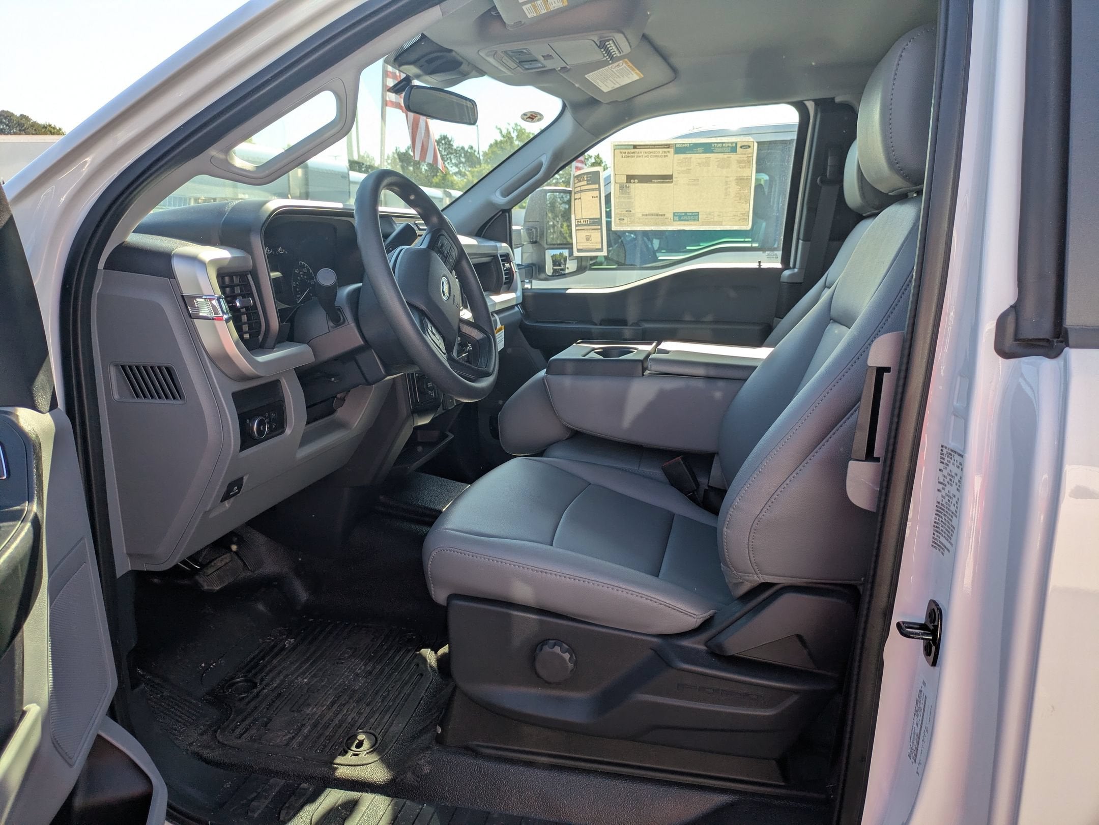 2026 Ford Super Duty F-350 DRW XL
