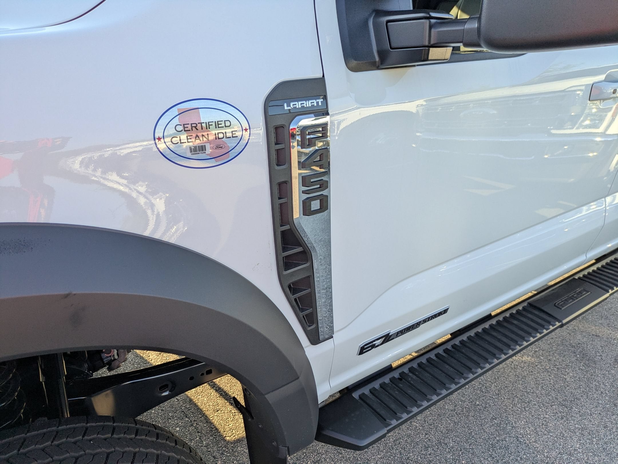 2026 Ford Super Duty F-450 DRW LARIAT