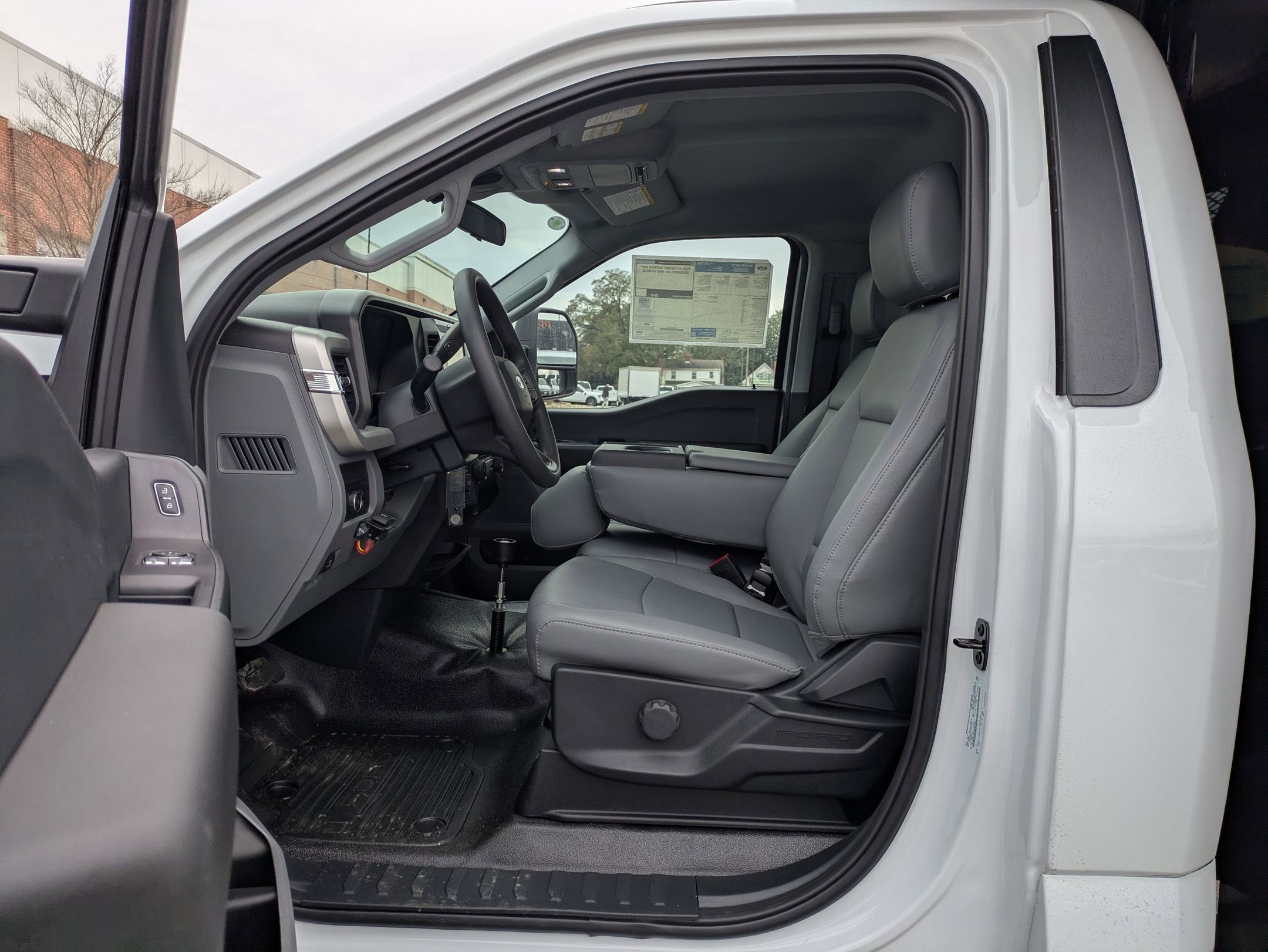 2026 Ford Super Duty F-550 DRW XL