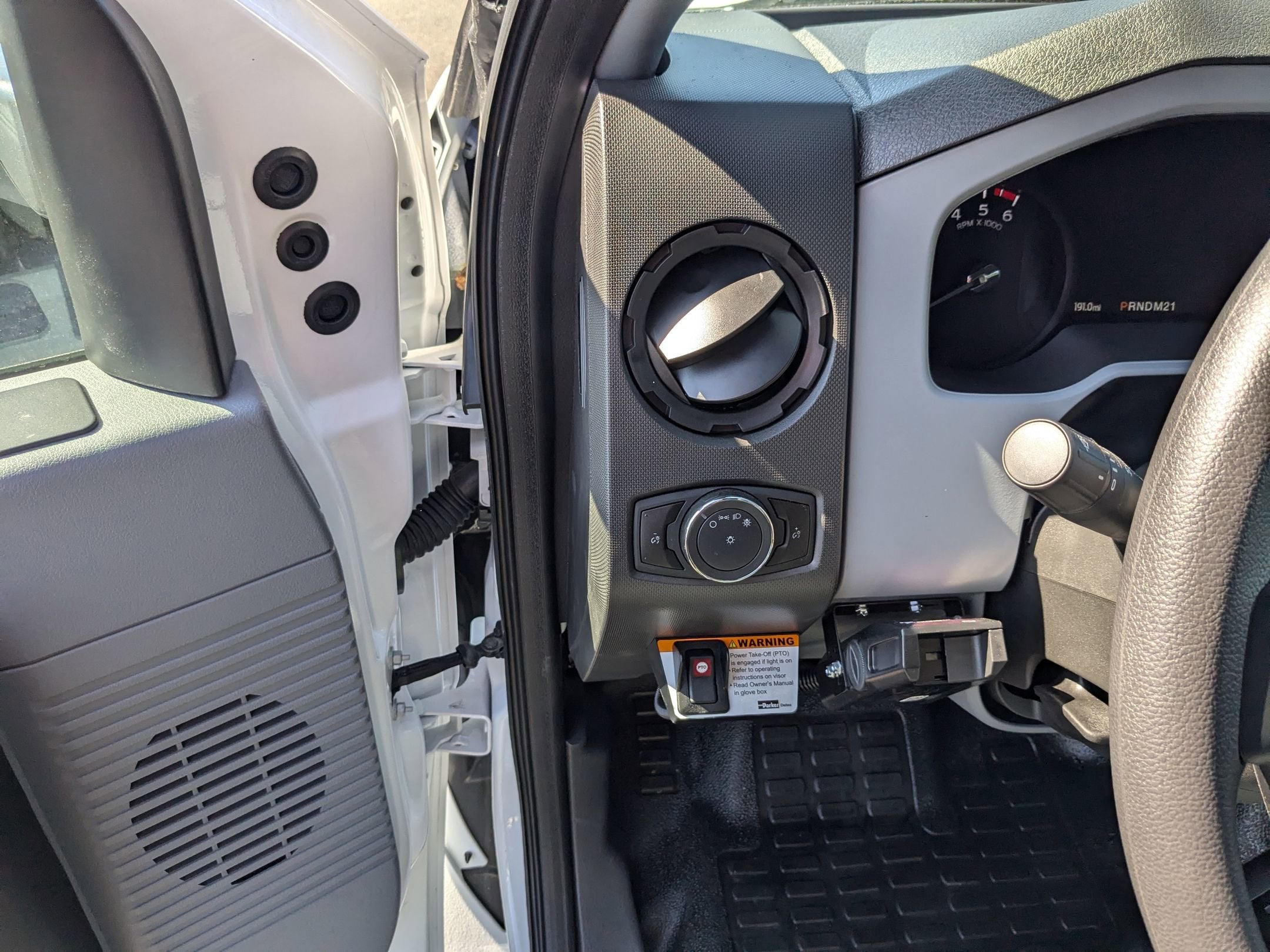 2025 Ford F-650SD Base