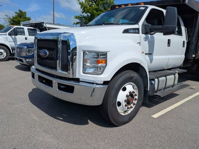 2017 Ford F-750SD Base