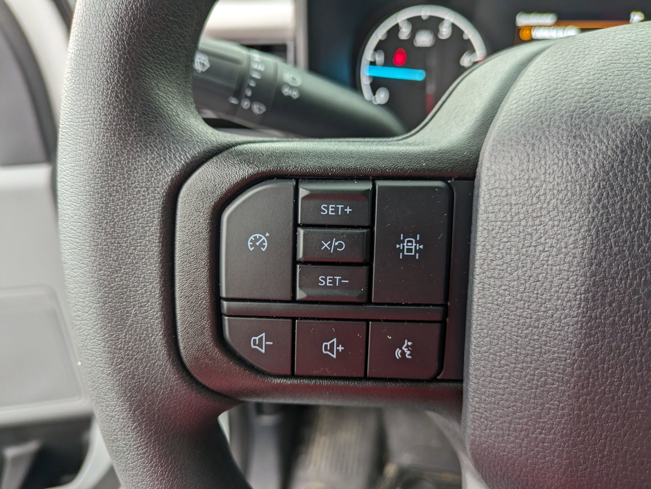 2025 Ford Super Duty F-550 DRW XL