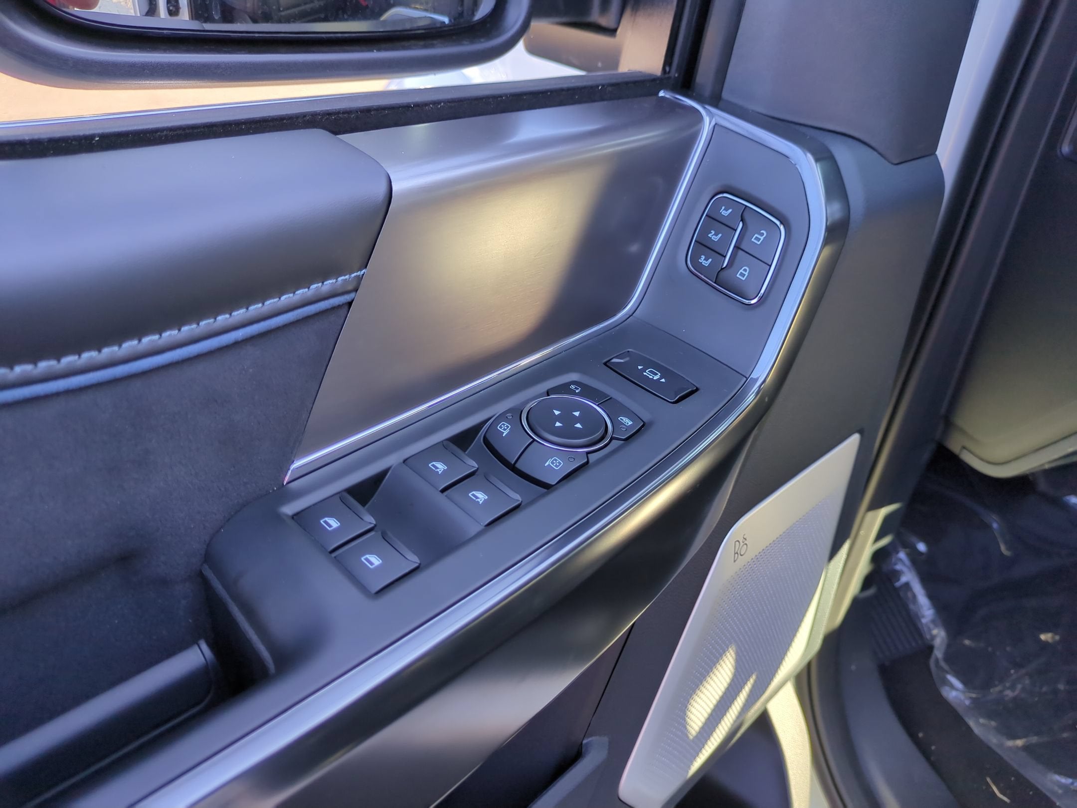 2027 Ford Super Duty F-550 DRW Platinum