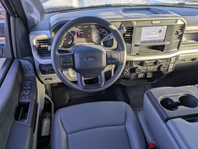 2027 Ford Super Duty F-550 DRW XL
