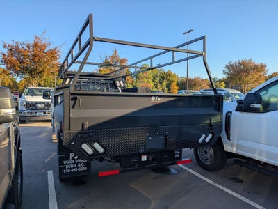2027 Ford Super Duty F-550 DRW XL