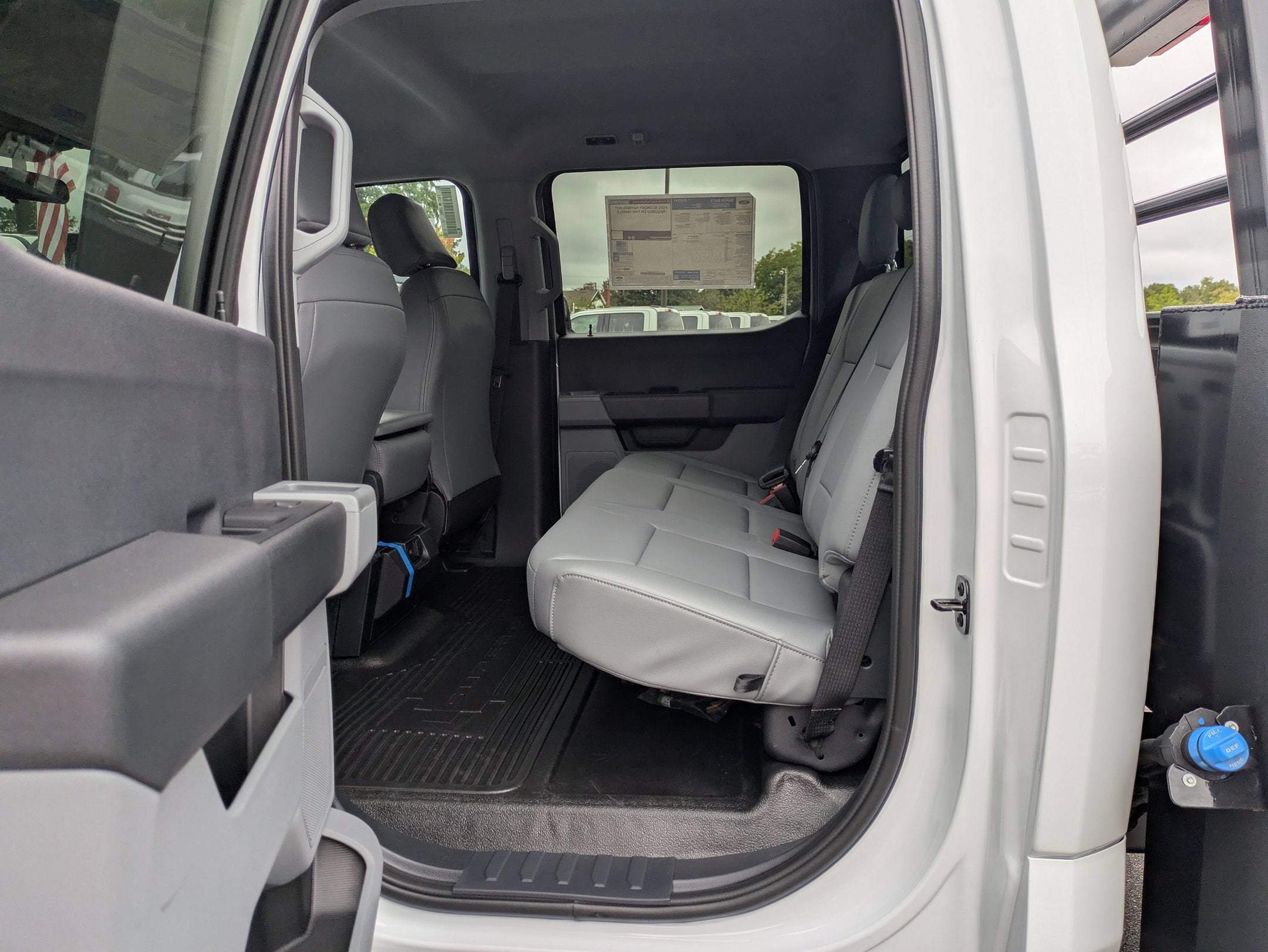 2027 Ford Super Duty F-550 DRW XL