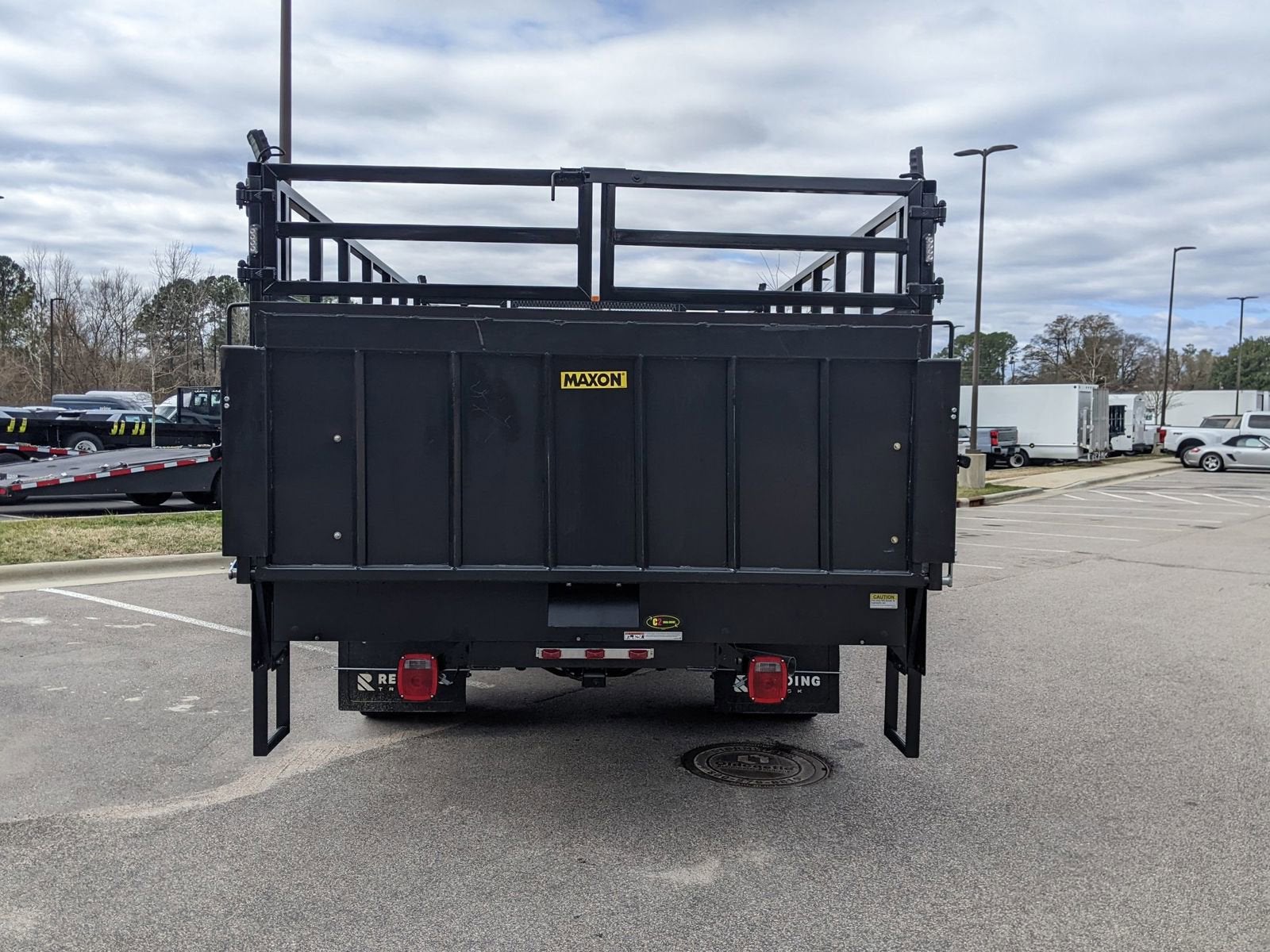 2024 Ford Super Duty F-550 DRW XL