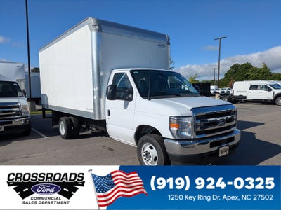 2027 Ford E-Series Cutaway Base