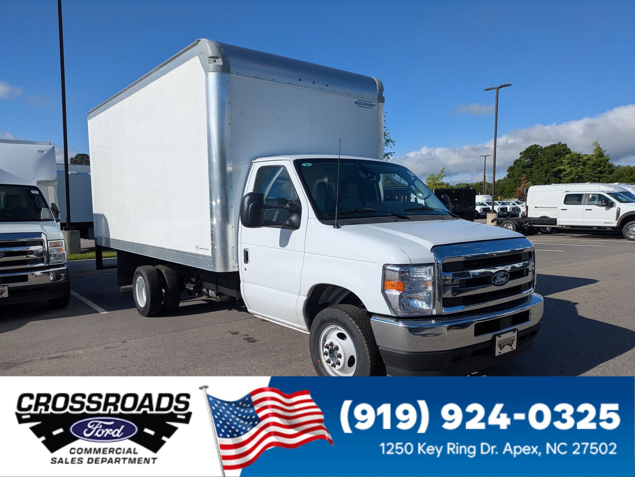 2027 Ford E-Series Cutaway Base