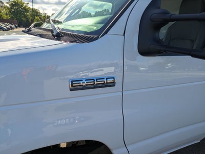 2027 Ford E-Series Cutaway Base