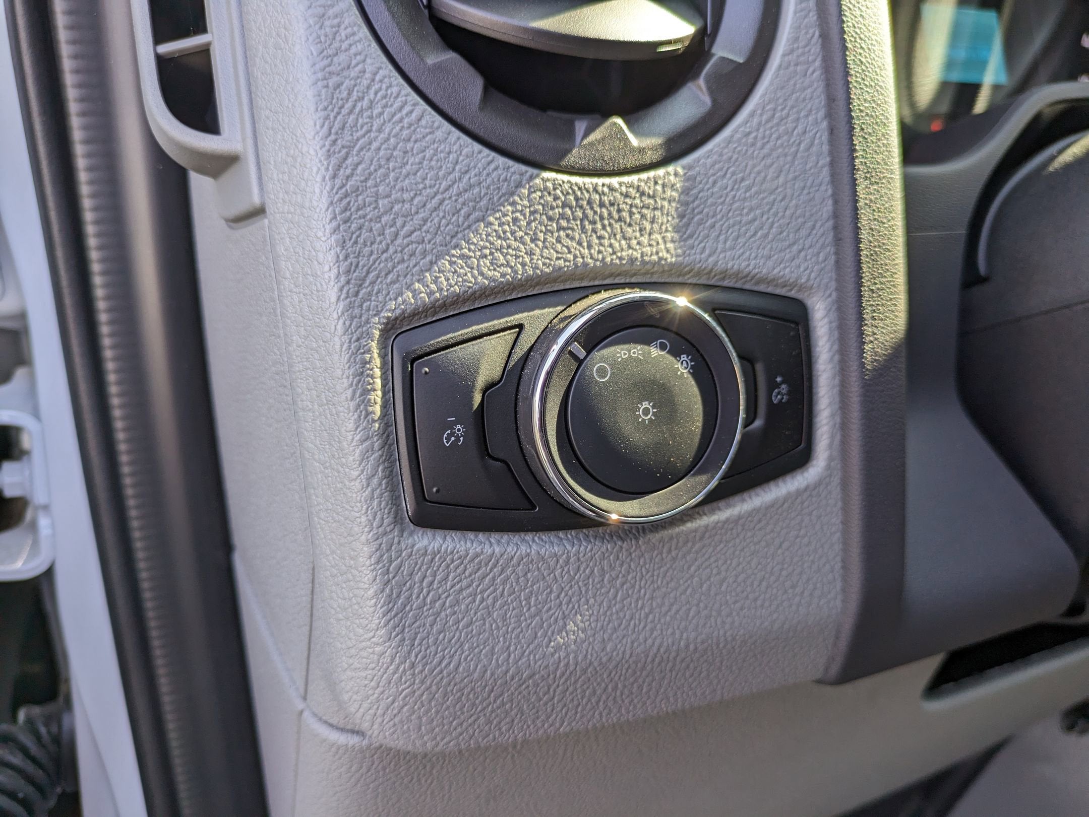 2026 Ford E-Series Cutaway E-350 SRW 138" WB