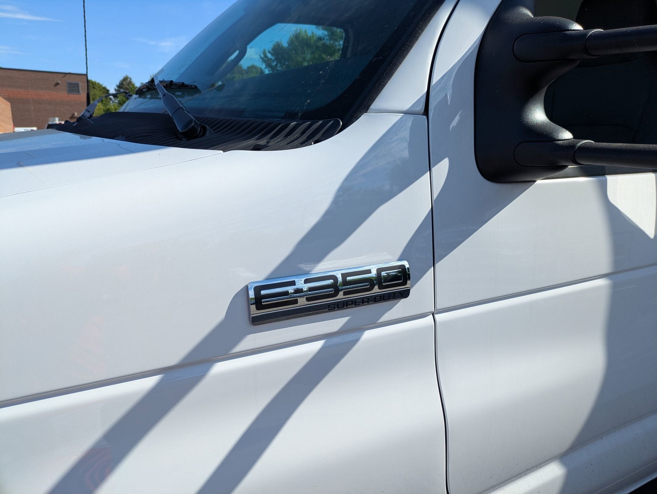 2027 Ford E-Series Cutaway Base