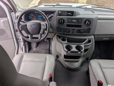 2025 Ford E-Series Cutaway Base
