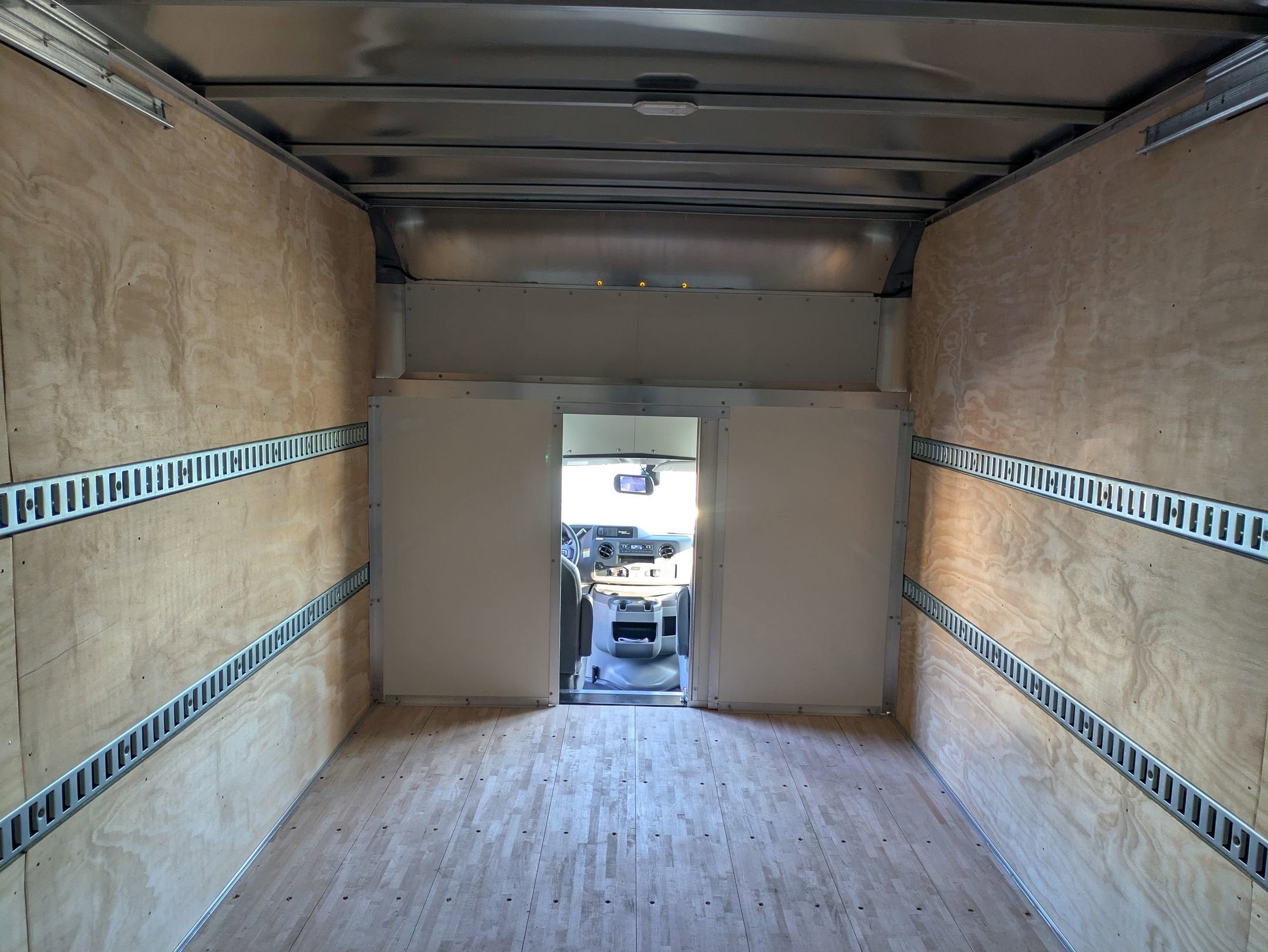 2026 Ford E-Series Cutaway Base