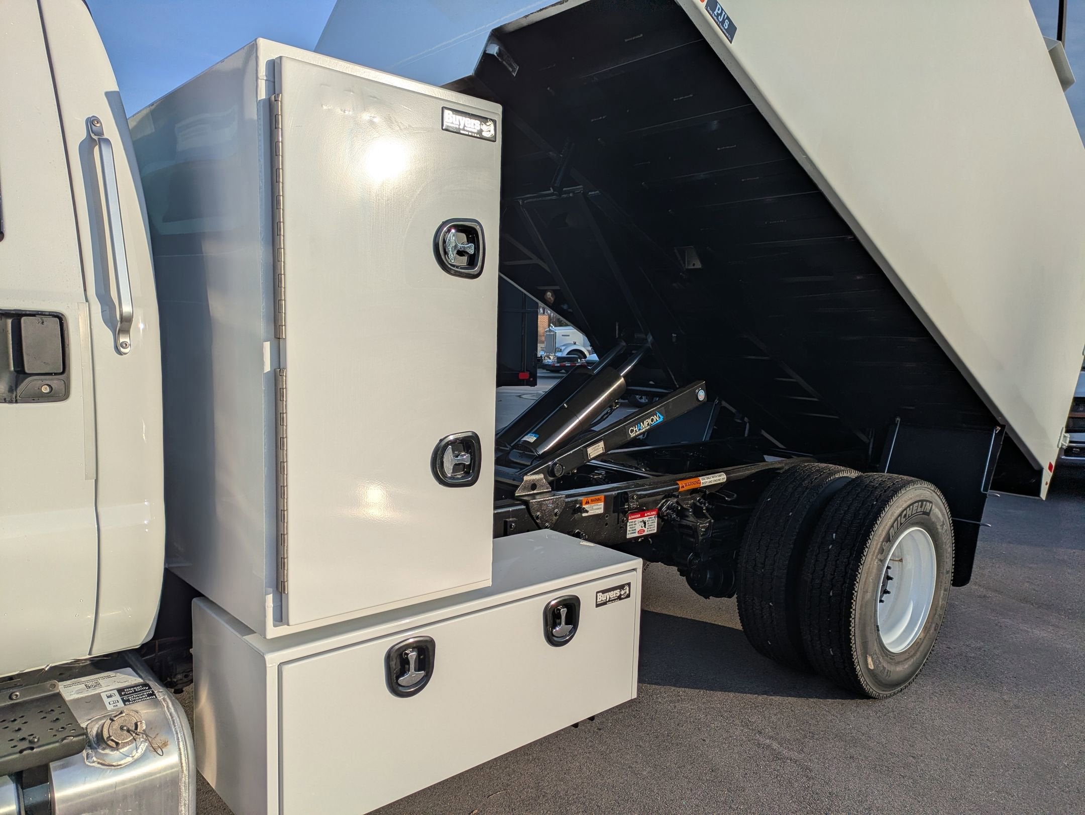 2026 Ford F-750SD Base