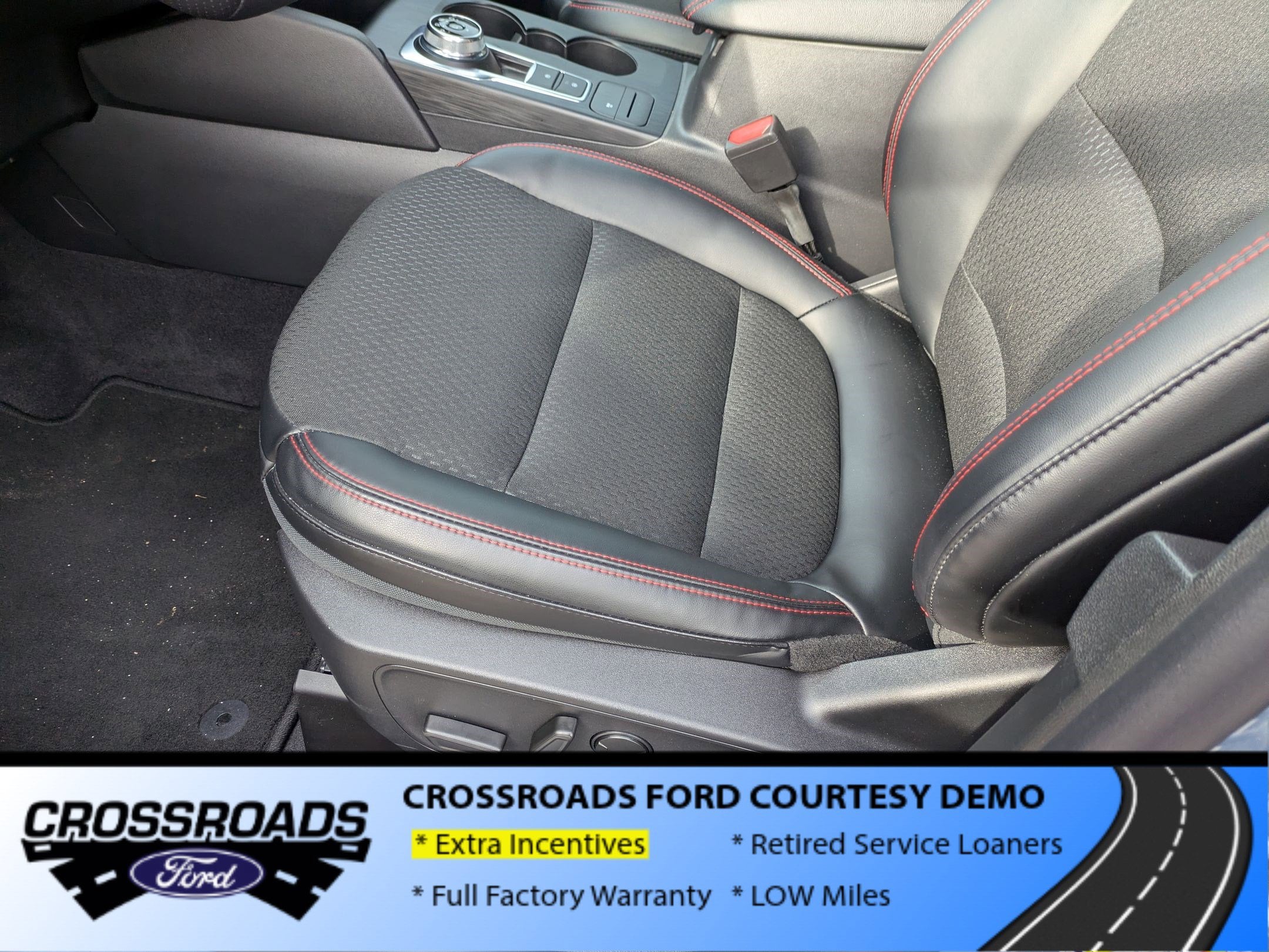 2025 Ford Escape ST-Line Select - Crossroads Courtesy Demo