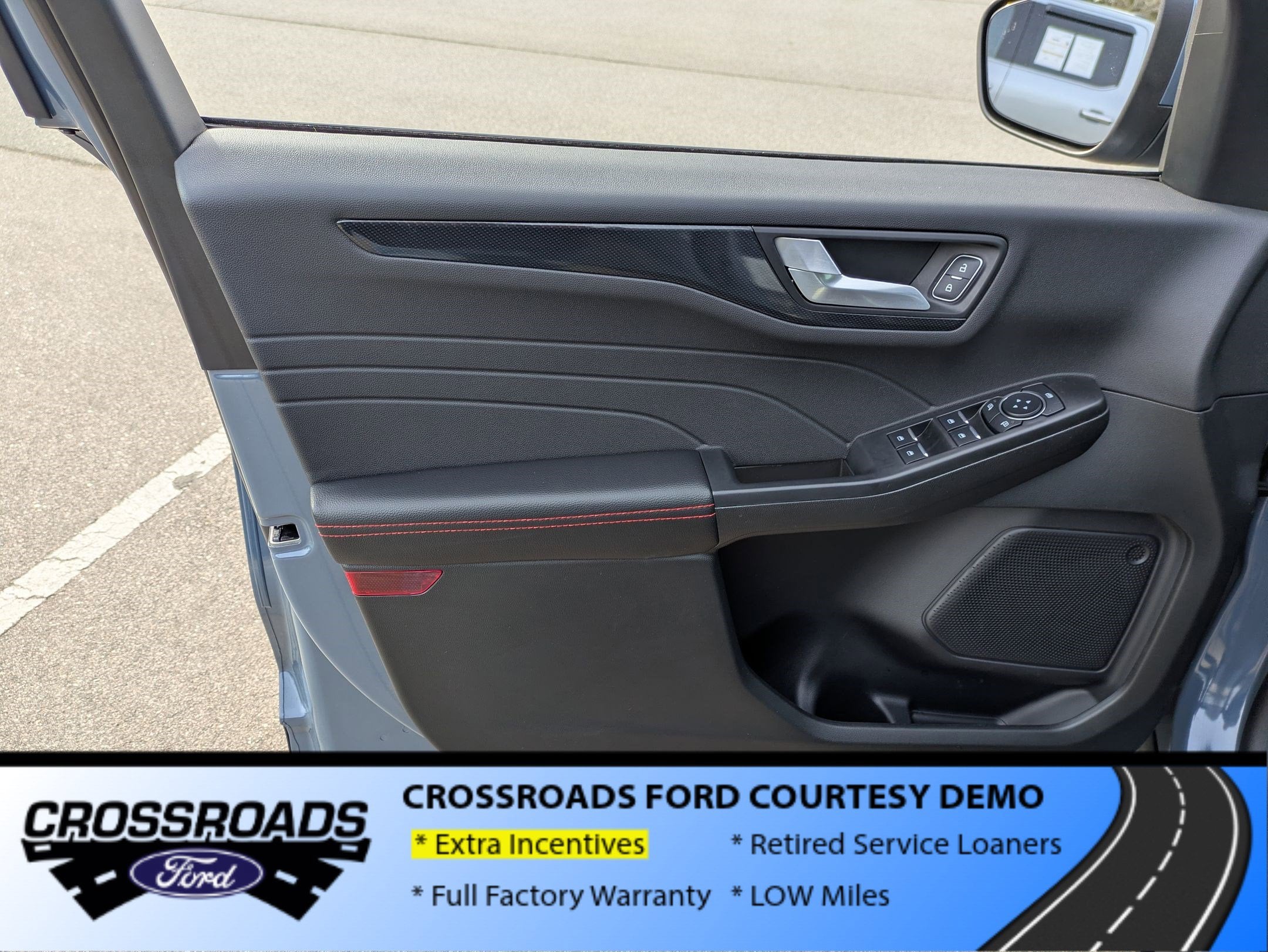 2025 Ford Escape ST-Line Select - Crossroads Courtesy Demo