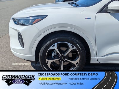 2025 Ford Escape ST-Line Elite - Crossroads Courtesy Demo
