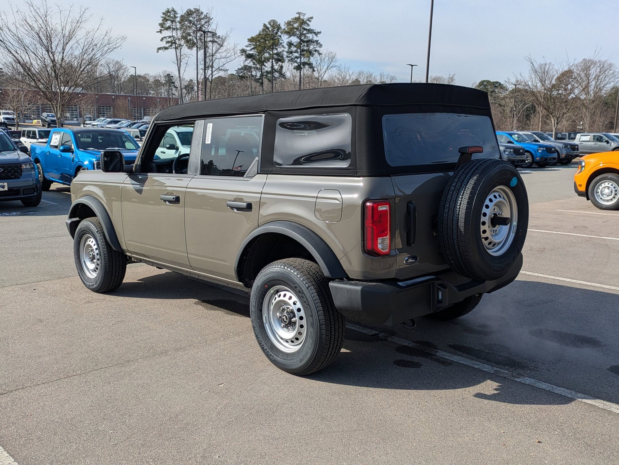 2025 Ford Bronco Base