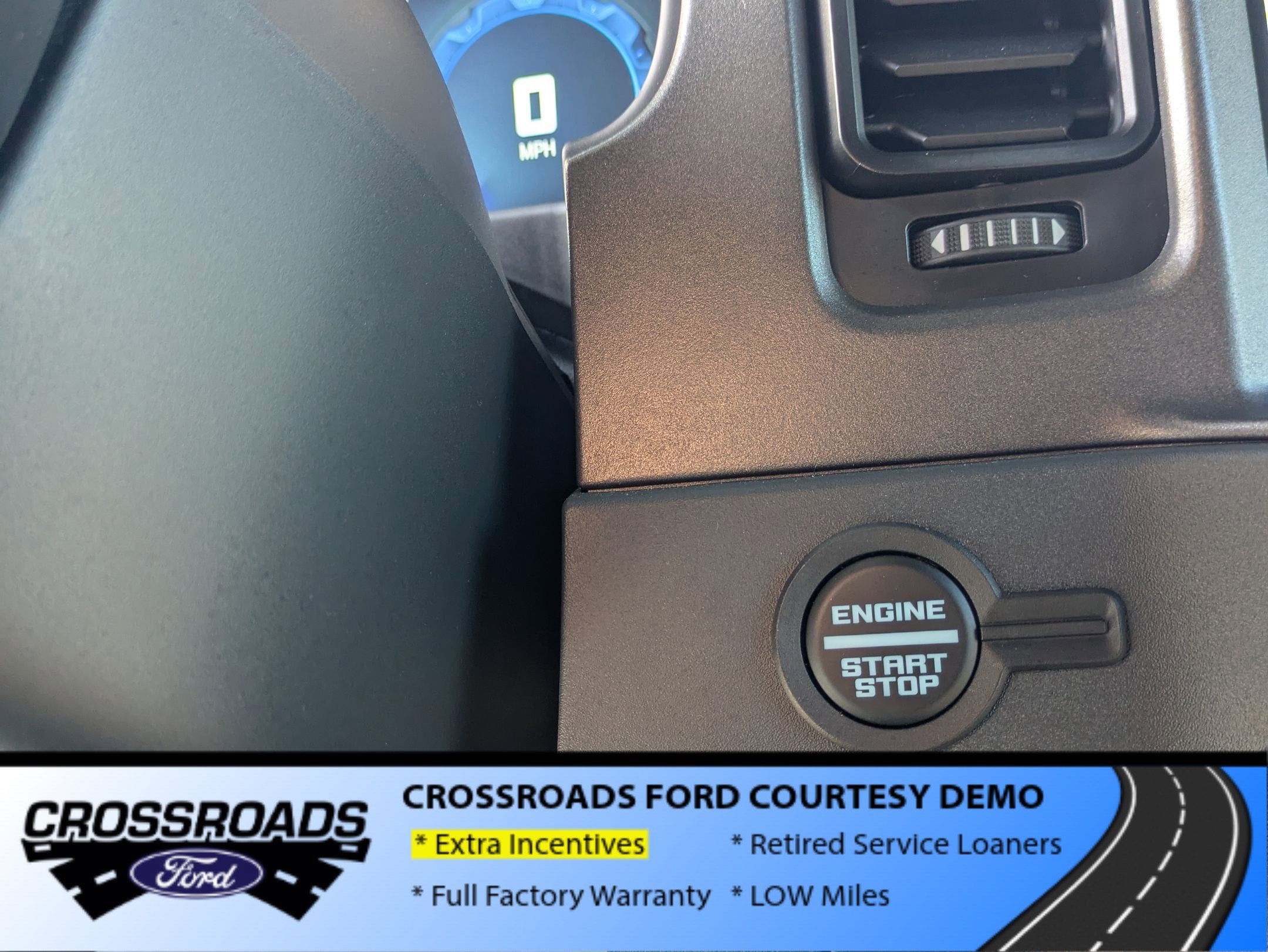 2025 Ford Bronco Base - Crossroads Courtesy Demo