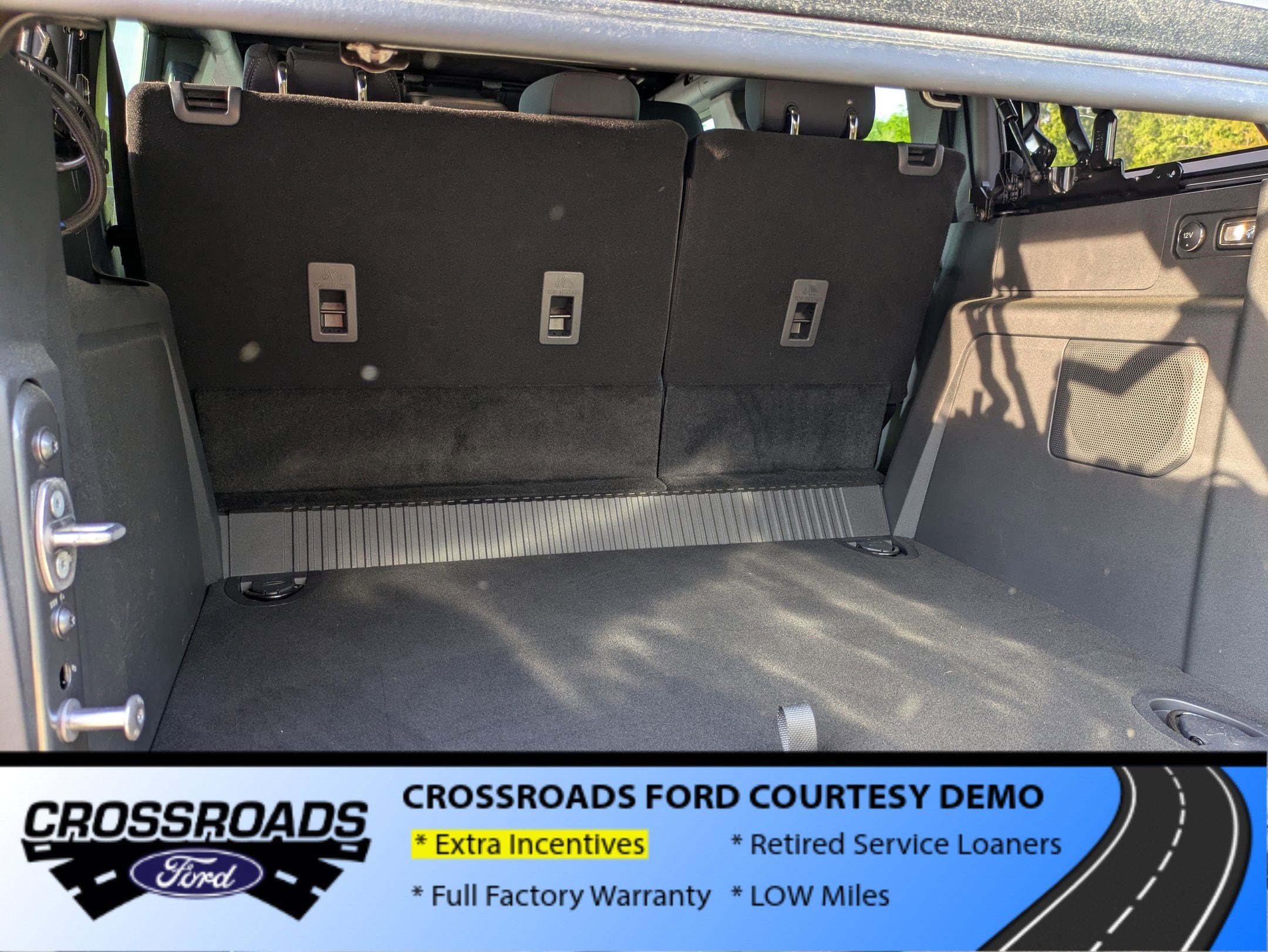 2025 Ford Bronco Base - Crossroads Courtesy Demo