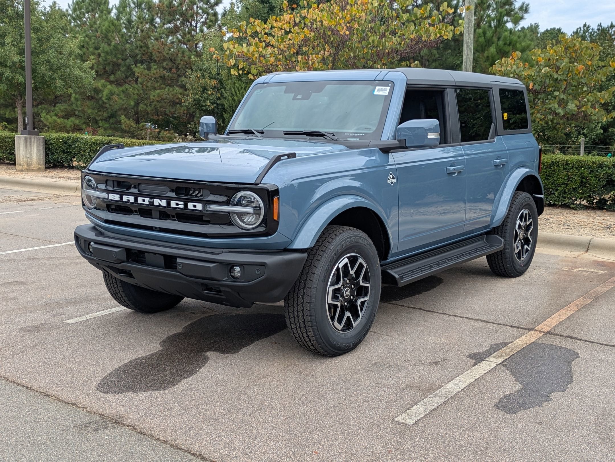 2025 Ford Bronco Outer Banks