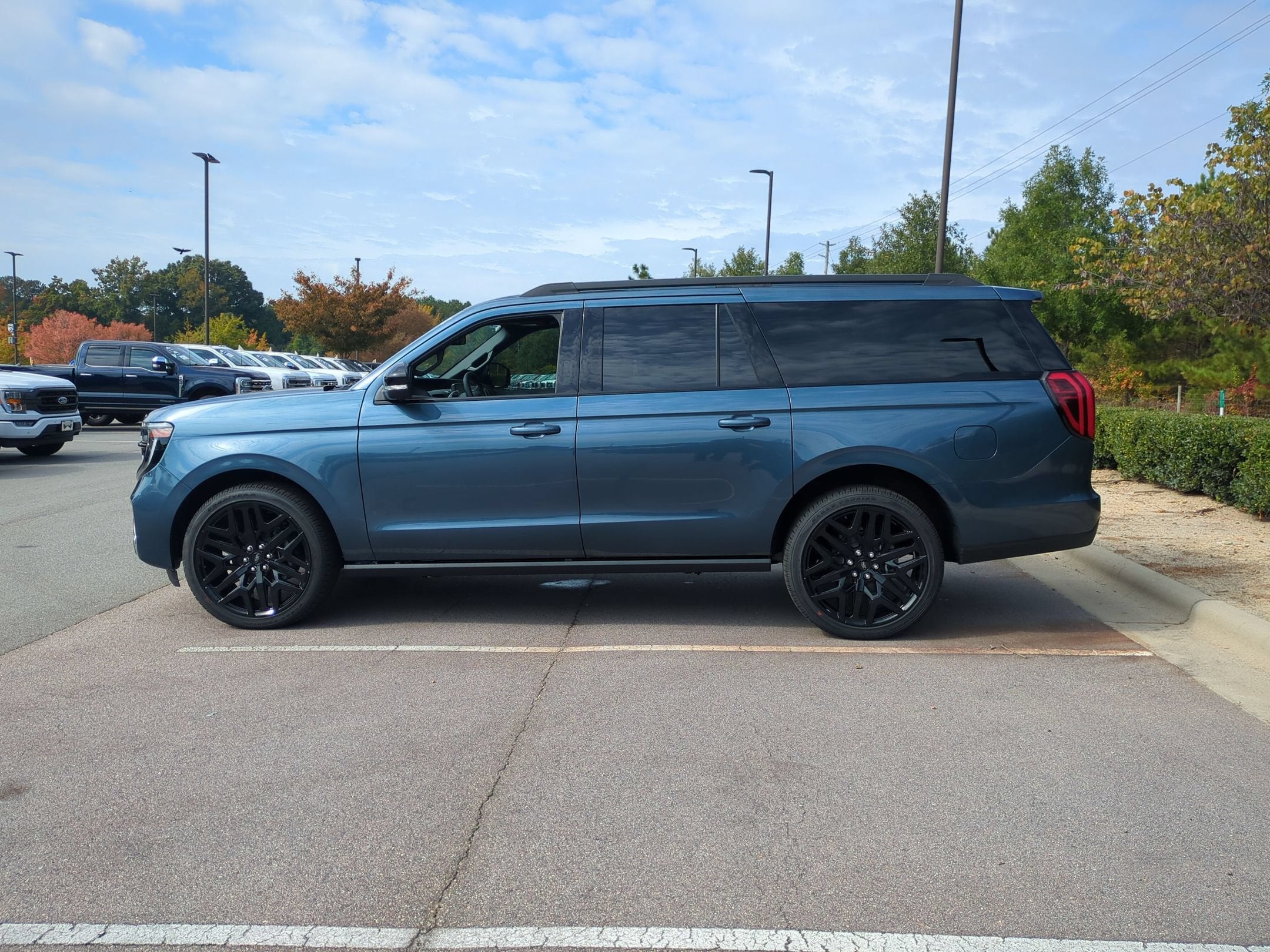 2027 Ford Expedition Max Platinum
