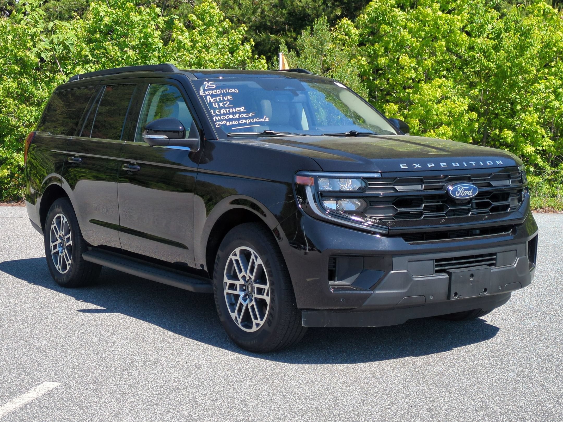 2025 Ford Expedition Active