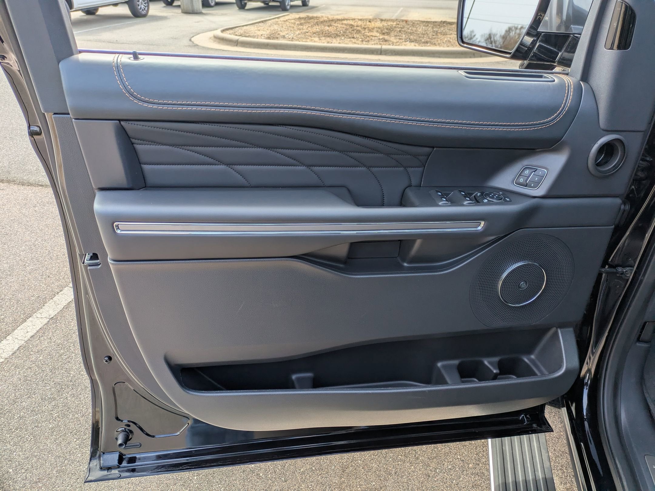 2024 Ford Expedition Platinum