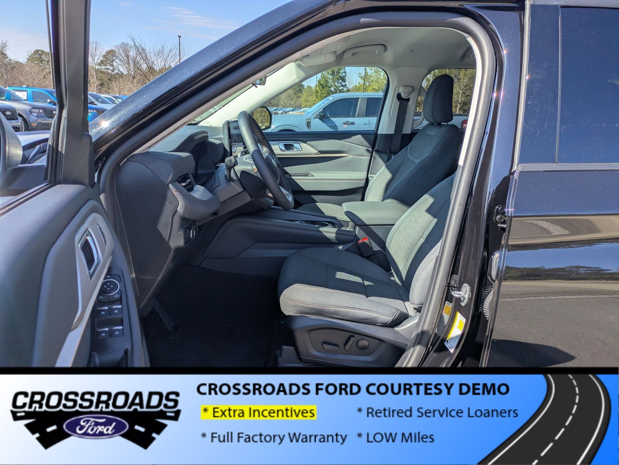 2026 Ford Explorer Active w/200A Pkg - Crossroads Courtesy Demo