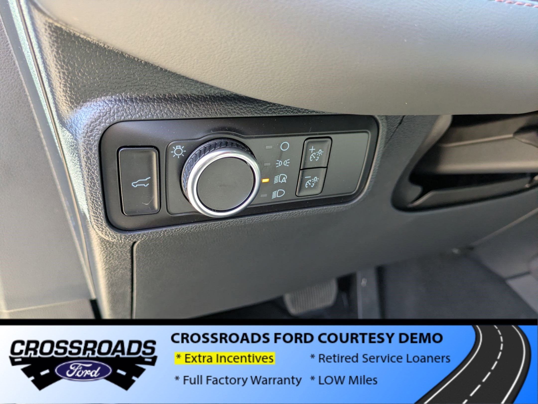 2026 Ford Explorer Active w/200A Pkg - Crossroads Courtesy Demo
