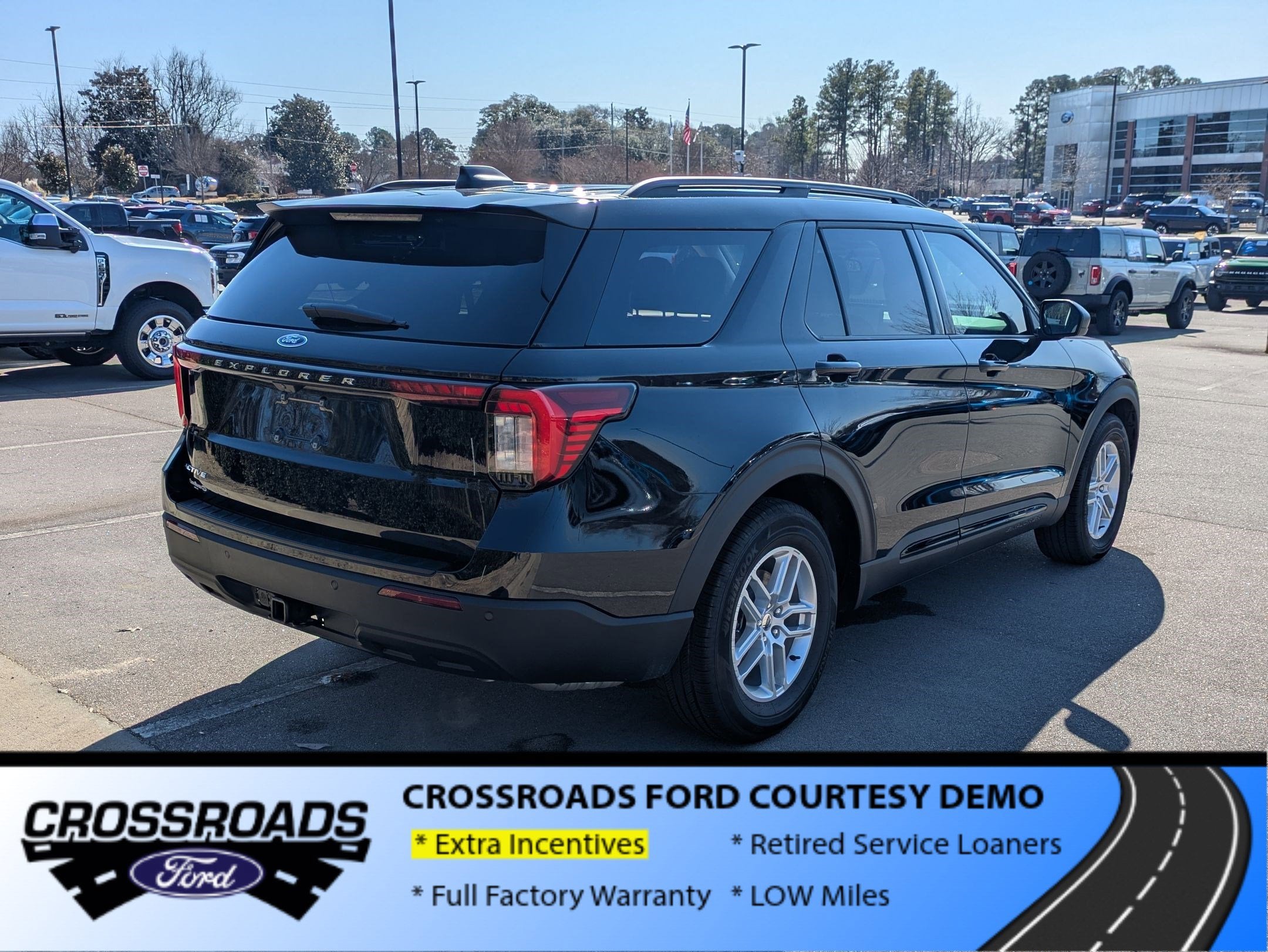 2026 Ford Explorer Active w/200A Pkg - Crossroads Courtesy Demo
