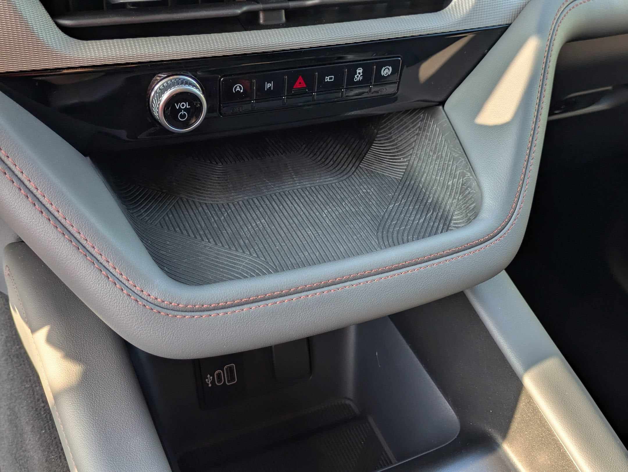 2026 Ford Explorer Active - Crossroads Courtesy Demo