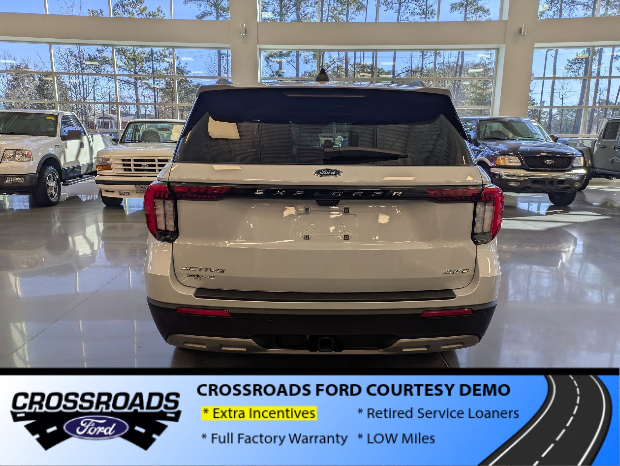 2026 Ford Explorer Active w/200A Pkg - Crossroads Courtesy Demo