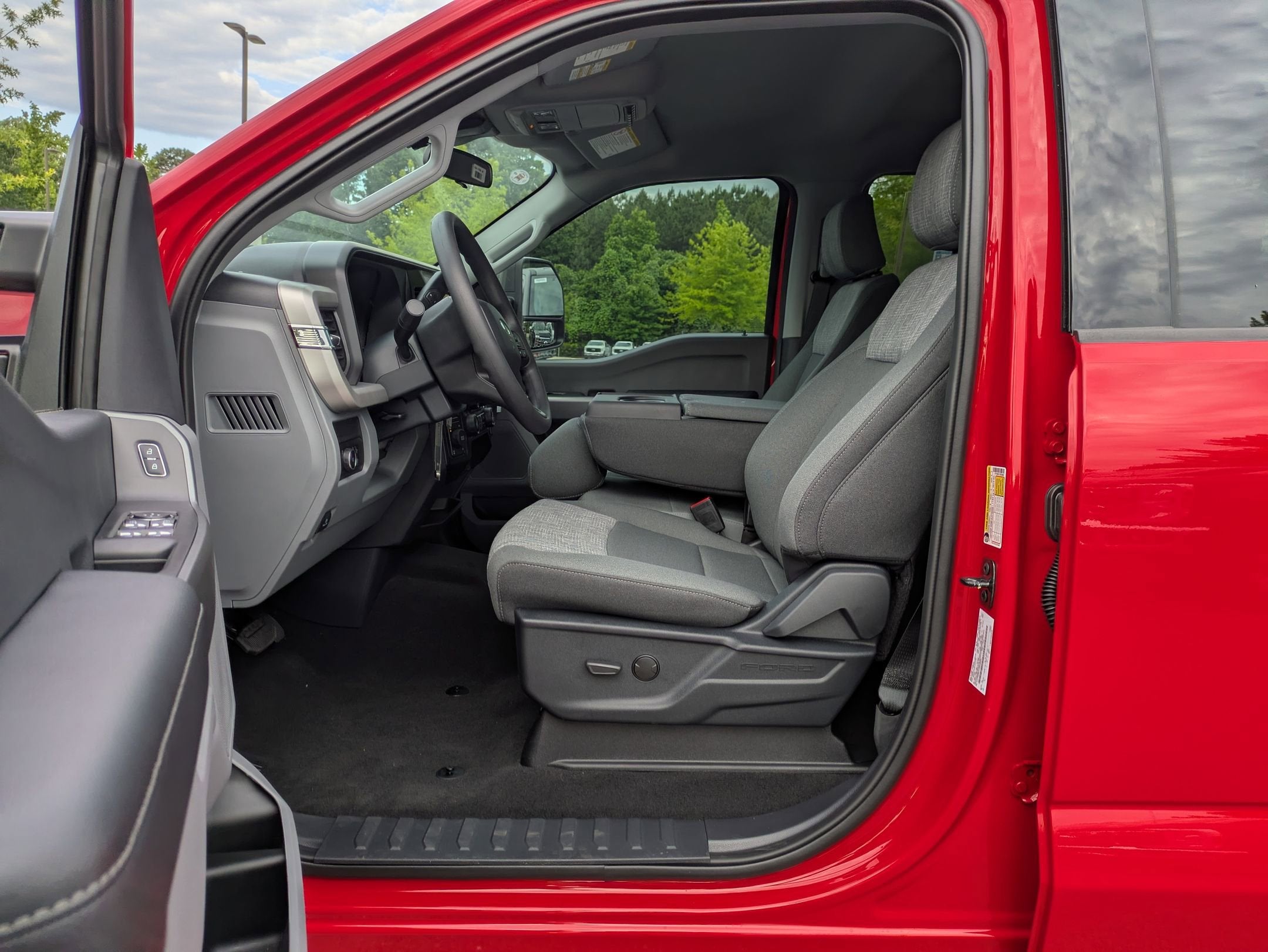 2026 Ford Super Duty F-250 SRW XLT