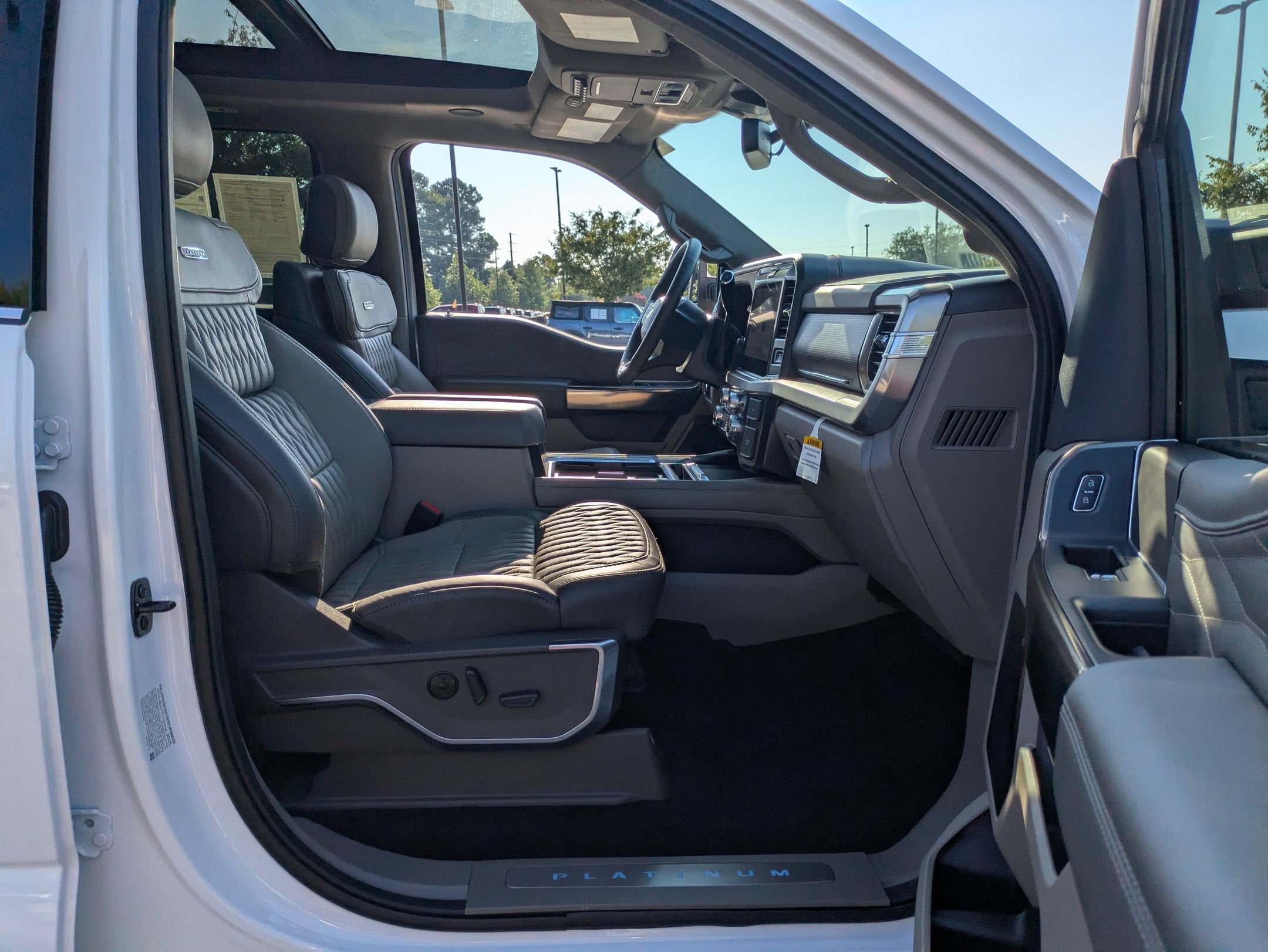 2026 Ford Super Duty F-250 SRW Platinum