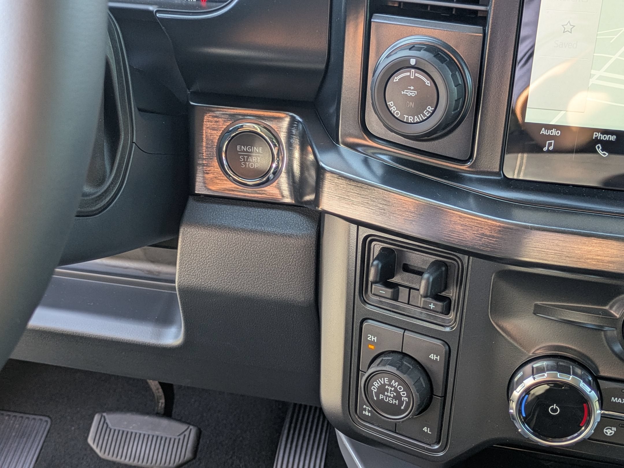 2027 Ford Super Duty F-250 SRW LARIAT