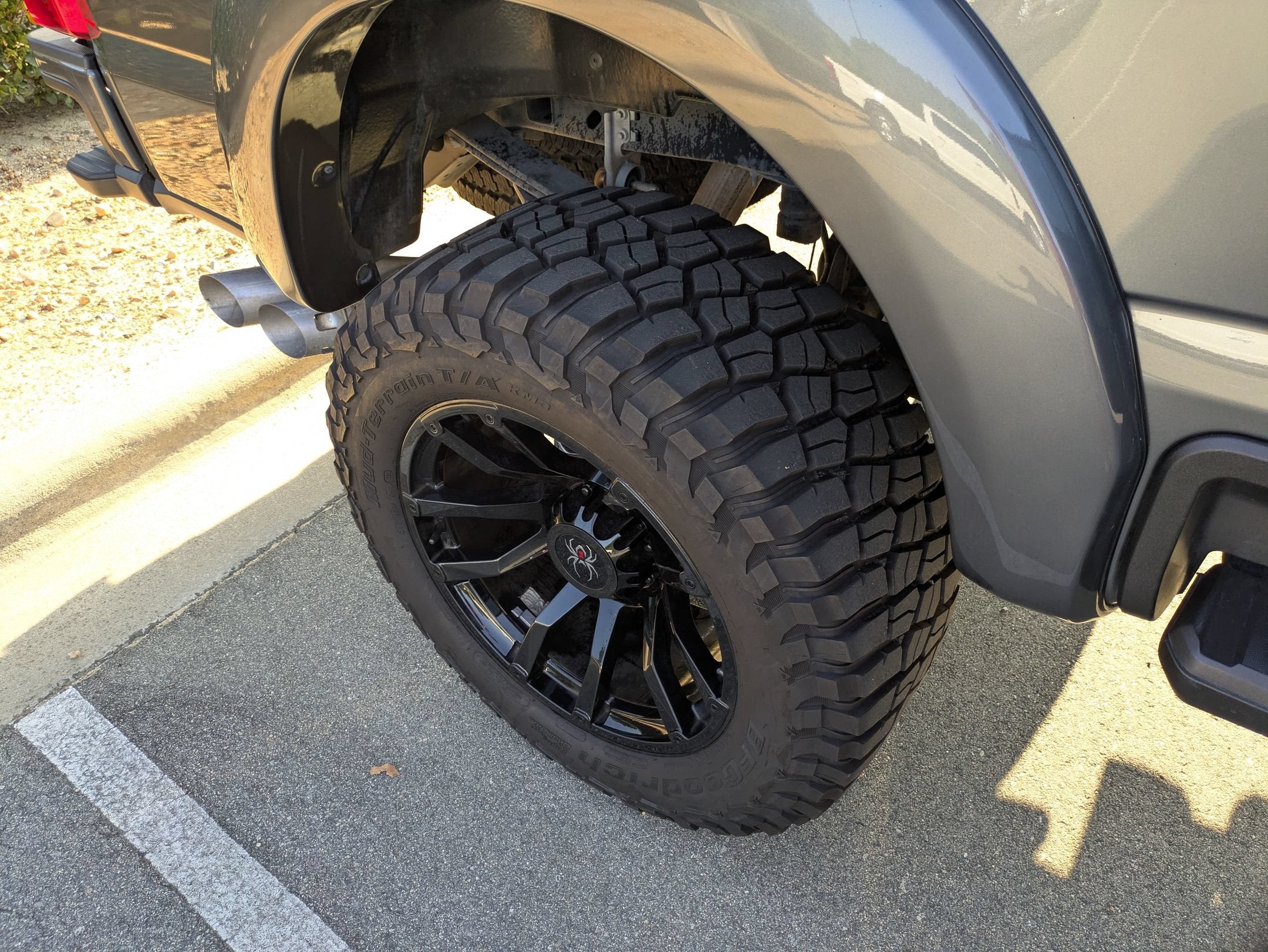 2025 Ford Super Duty F-250 SRW LARIAT