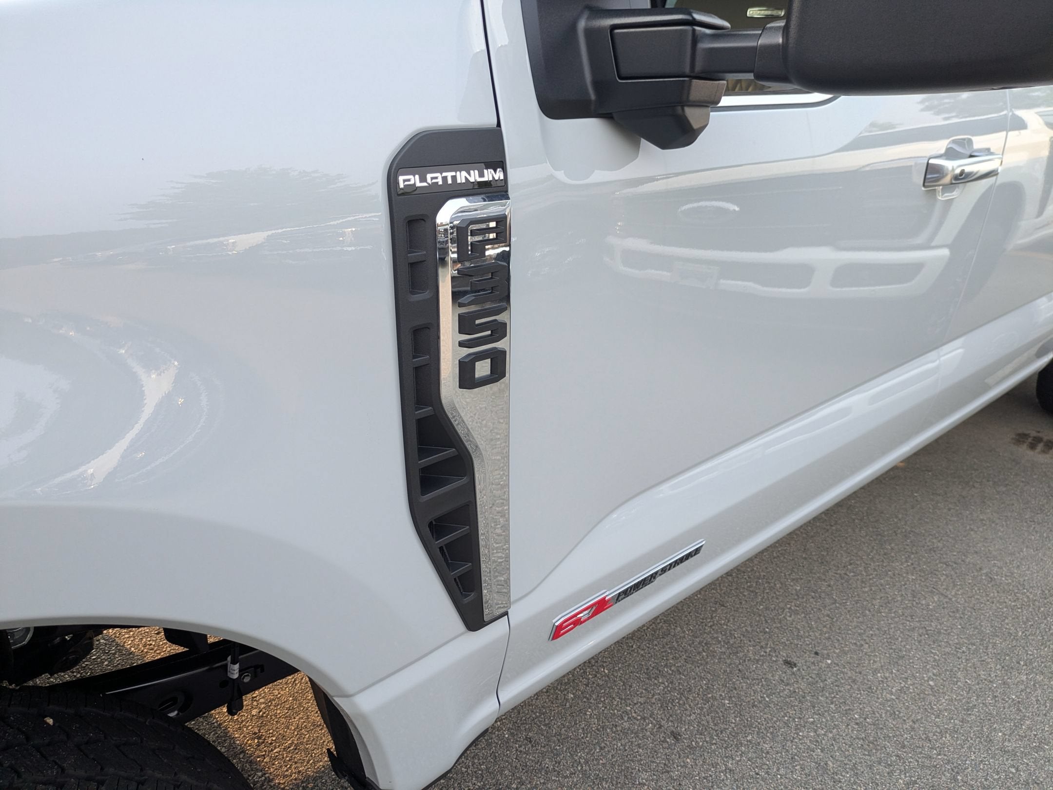 2026 Ford Super Duty F-350 SRW Platinum